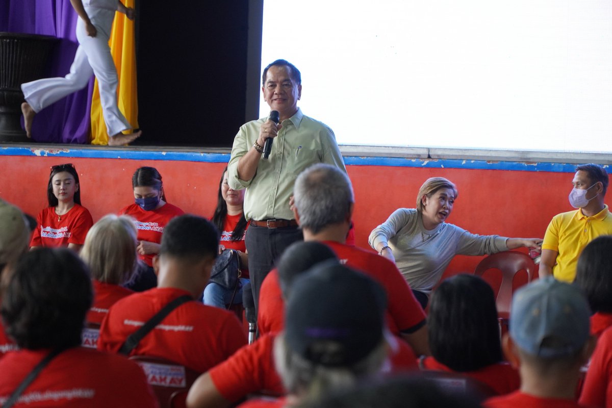 AlagangAkay's tweet photo. Nagcarlan, Laguna Mayor Elmor Vita: Hinding hindi po namin kayo iiwan #PWD #AlagangSol #AlagangAKAY https://t.co/Bqh0nFrJgw