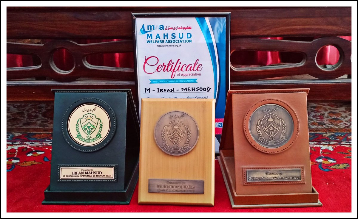 irfanmehsoodgwr's tweet photo. I am extremely honored to received "#Sportsman of the year"
award from "MWA #Mahsud #Welfare #Association".
Its my Fourth consecutive "Sports man of the year award" to received from MWA.
Alhumdulilah https://t.co/vL1O0Agzo8