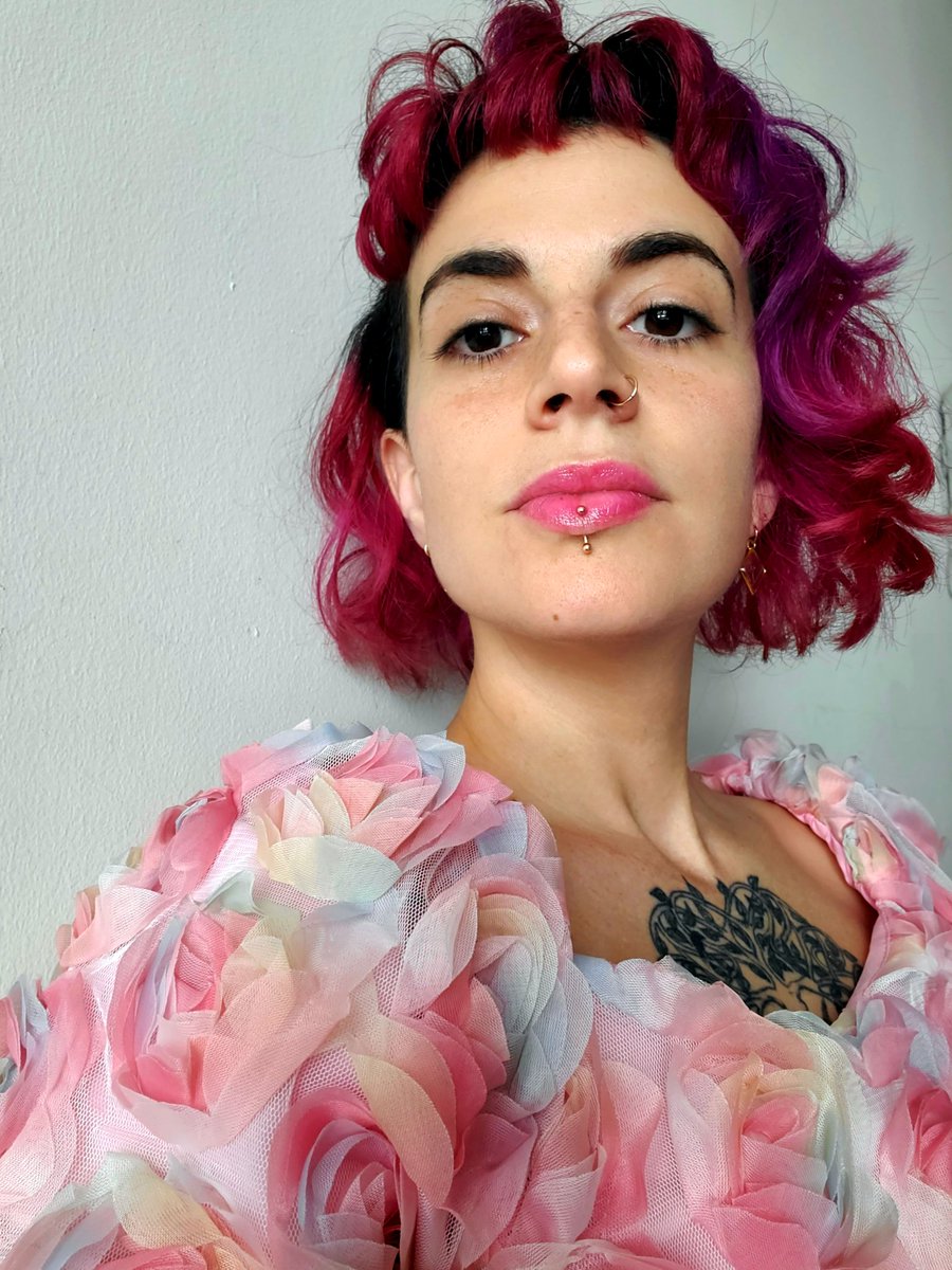 Been playing Fatal Frame past two weeks. Have I missed any cool news in the #otomegame community?

Anyone playing Chou No Doku?!

Bought a new dress 😊 

🏵💠🌸🌺💠🌺🌸💠🌸🌺💠🏵