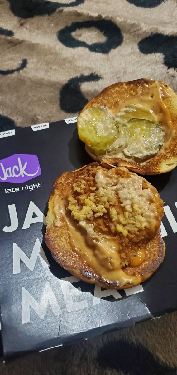almaperez09's tweet photo. @JackBox WTF Jack? Are we slacking off?? https://t.co/rdMXaxiijT