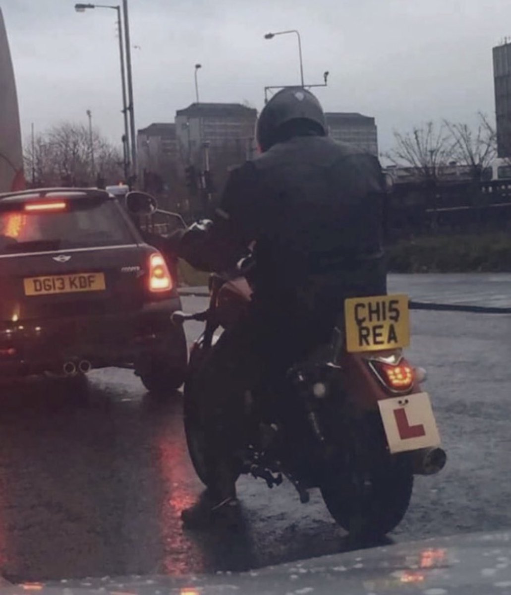 DadJokeMan's tweet image. He sets off earlier every year!