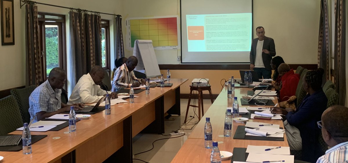 wanameme's tweet image. Why is @HunterMostafa talking about sectoral corruption risk management? In 2020, @KELINKenya &amp;amp; CSOs raised red flag that corruption in health sector is robbing country of critical funds for access to quality health, vaccines, drugs, equipment etc. See kelinkenya.org/wp-content/upl…