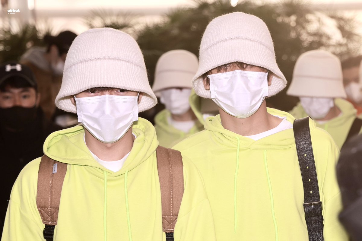 huangnjuni's tweet photo. renjun haechan dua kesayanganku sehat selalu yaa, semoga tahun depan kita bisa bertemu:( terimakasii udah bikin aku bahagia dan lupa sama keadaanku yang sulit.. makasi udah ngajarin aku kuat hehee... i love u so much ✨💗 https://t.co/v4AKwltQxl