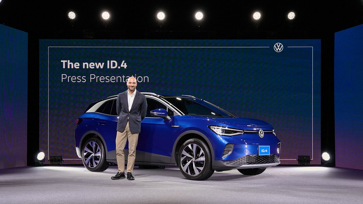 VW_JPN's tweet image. フォルクスワーゲン ジャパン 
ブランドディレクターのアンドレア カルカーニです。
ついに、100%エレクトリックで、100%フォルクスワーゲンなSUV、ID.4を日本で発表いたしました。

これから日本の皆様にID.4をご体験いただけることをとても楽しみにしています！

#volkswagen #ID4 #waytozero