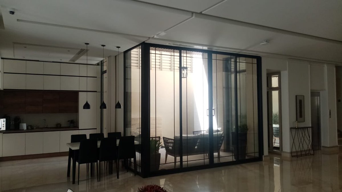 SiabAluminum's tweet photo. #المنيوم_نوافذ_فلل_واجهات
واجهة ألمنيوم كارتن وول تتميز بلونها الأسود الفاخر #الزجاج  دبل 24م م مقاومة للكسر عاكس HD مع شفاف | الرياض - الملقا 
من أعمالنا 
@SiabAluminum https://t.co/kiJDHPzAY5