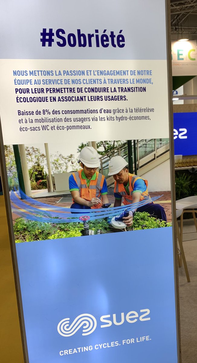 fcharles's tweet photo. Bonjour #Twitter
Pour 3 jours Porte de Versailles le célèbre  #salondesmaires 
Je suis sur le stand F136 pour partager nos réalisations numériques au service de l'environnement 
#DemoDay #SmartCity https://t.co/sTC95zA7UM