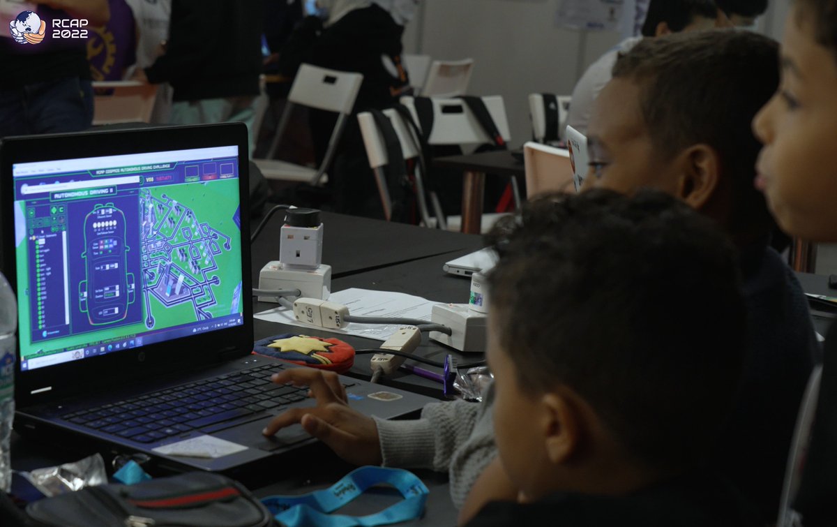 RoboCupAP's tweet image. 𝗛𝗶𝗴𝗵𝗹𝗶𝗴𝗵𝘁𝘀 𝗼𝗳 𝗥𝗖𝗔𝗣 𝟮𝟬𝟮𝟮 𝗖𝗼𝗦𝗽𝗮𝗰𝗲 𝗙𝗶𝗻𝗮𝗹𝘀 (𝟲)

#RoboCup #RCAP #rcap2022 #RCAPacademy #cospace #CoSpaceRobot #EduTECHAsia #singapore #ai #robots #cs #computerscience #future #autodriving #Rescue #ADC #AutoDriving #Challenge #Tesla #Travel #Education