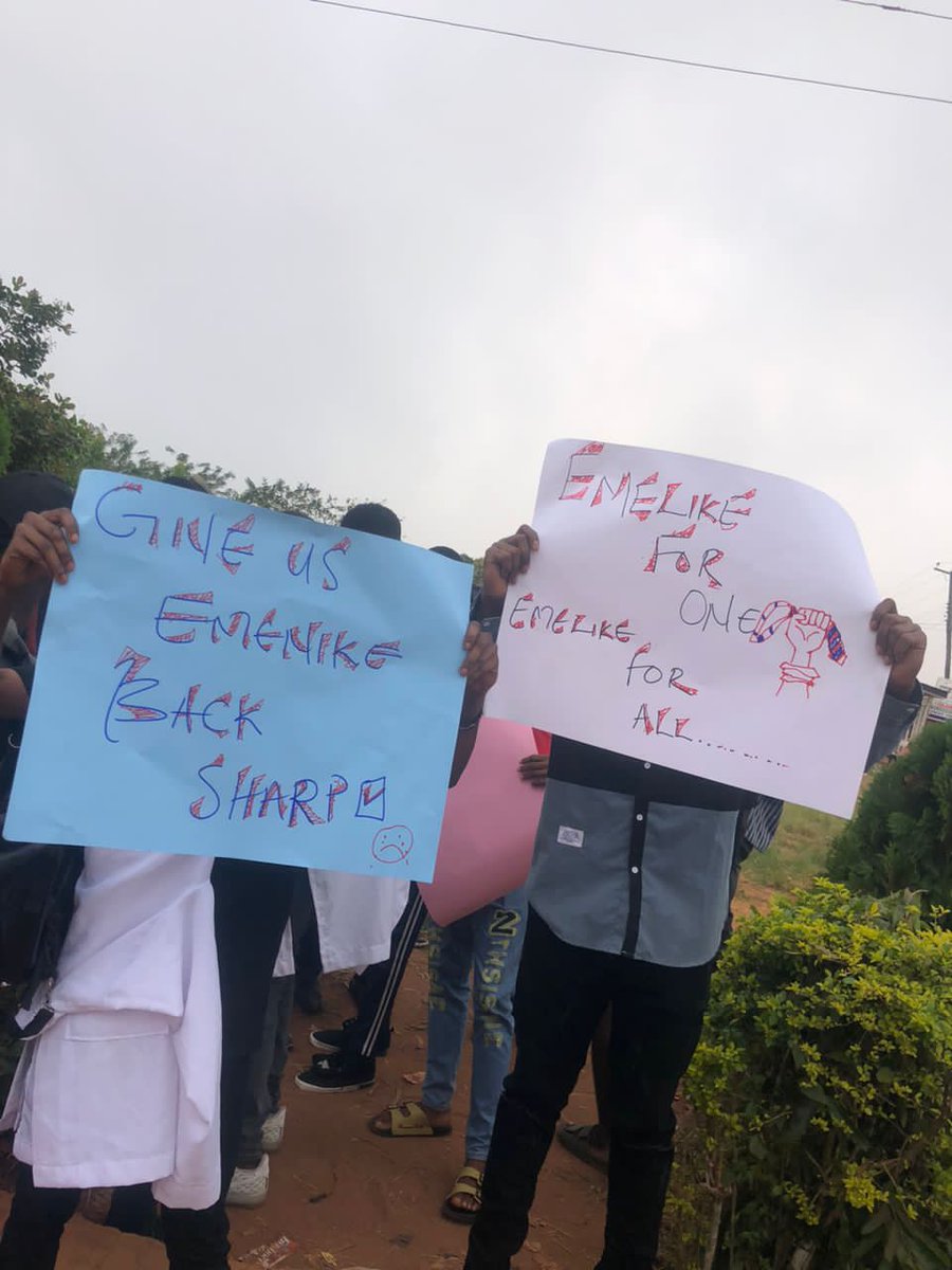 preciousFoni1's tweet photo. AAUMLS IS BLEEDING..
WE NEED HELP!!
WE ASK FOR HELP AND THEY ADDED TO OUR PROBLEM😭😭🤲
THEY DISMISSED OUR HELPER!...
#AAUMLS
#AAUMLSIndexing
#BringBackOurDean https://t.co/FDF1doFdfZ