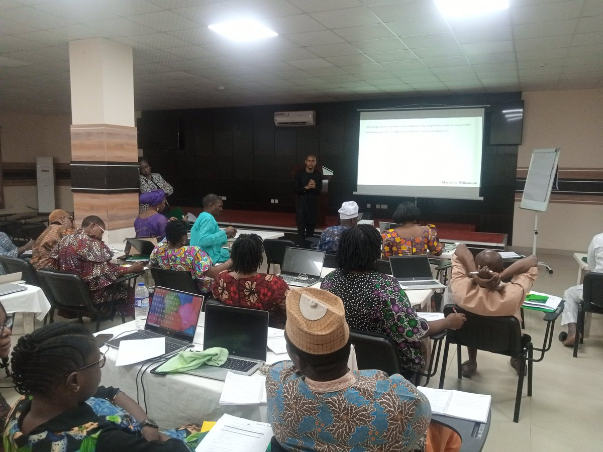 LagosDMO's tweet photo. A two-day training on "Effective Business Writing and Presentation Skills" organized by Debt Management Office for Staff held on Friday, 28th October - Saturday 29th October, 2022 at the Treasury Resource Center, Assbifi Road, CBD, Alausa, Ikeja, Lagos. https://t.co/elAtKpqw3c