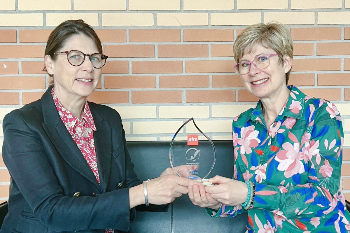 [Prix du meilleur cas] 🏆 Nous tenions à féliciter Anne-Céline Ginoux et Florence Gervais, professeures associées à l’IDRAC BS, qui ont remporté le prix du meilleur cas 2022 en marketing décerné par l'@afm_marketing - CCMP (Centrale de Cas et de Médias Pédagogiques) !

#marketing