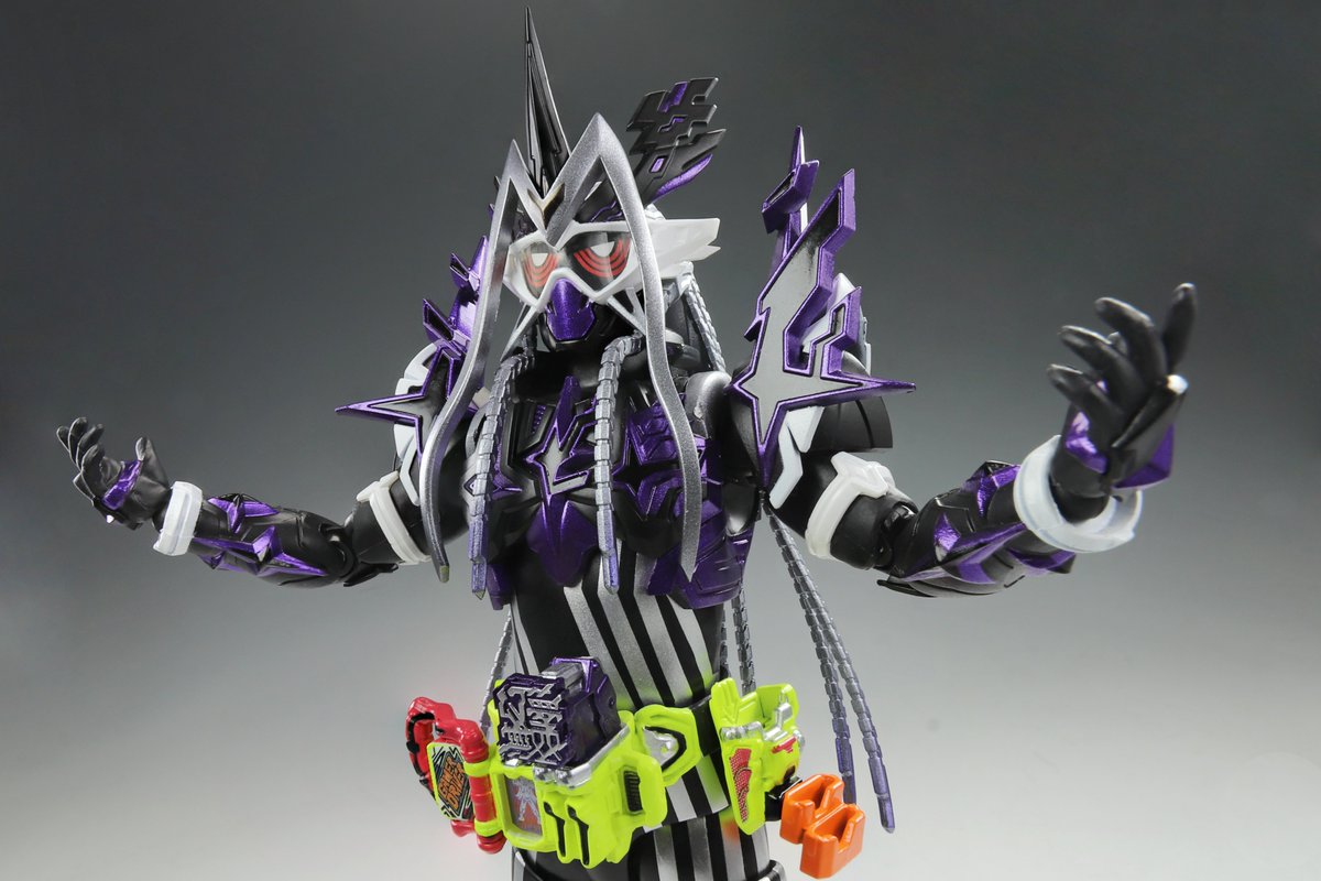 S.H.Figuarts 仮面ライダーゲンム 無双ゲーマー