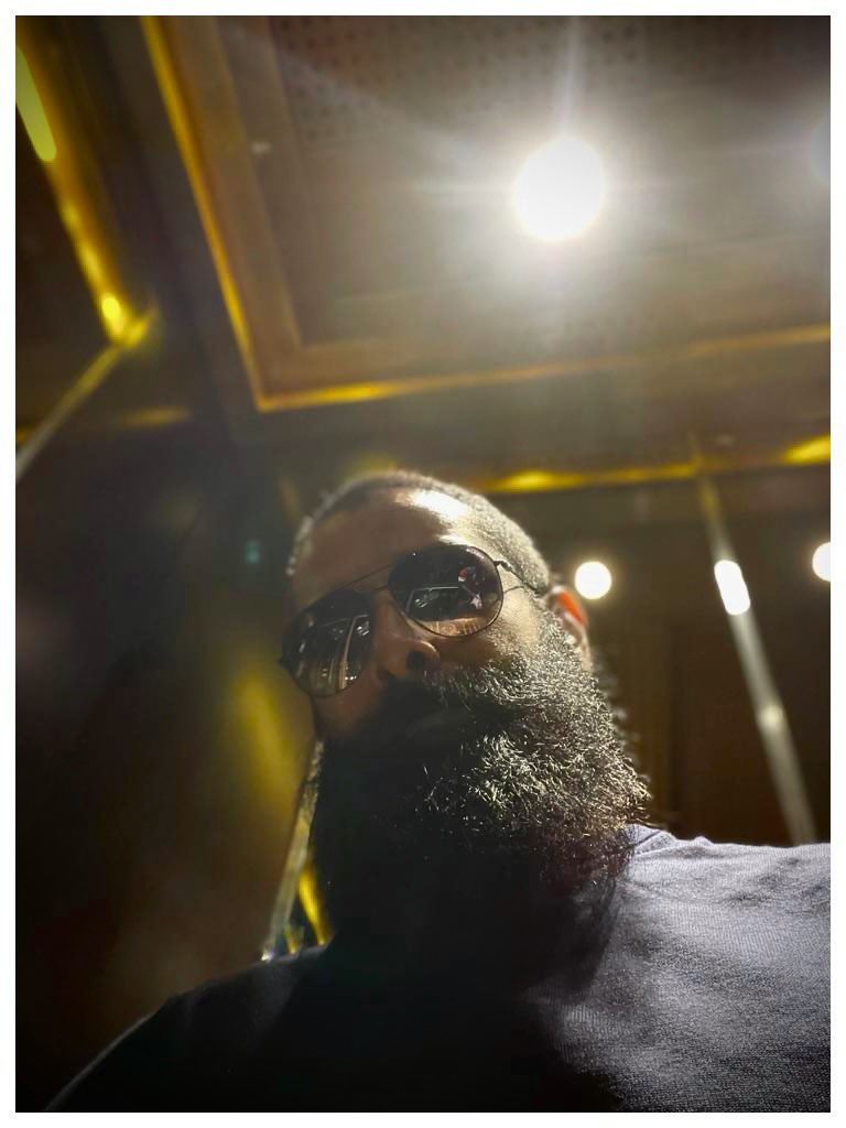 chiyaan's tweet photo. “With great beard comes great responsibility!” 😉 #Thangalaan https://t.co/h9iH5s6EIn
