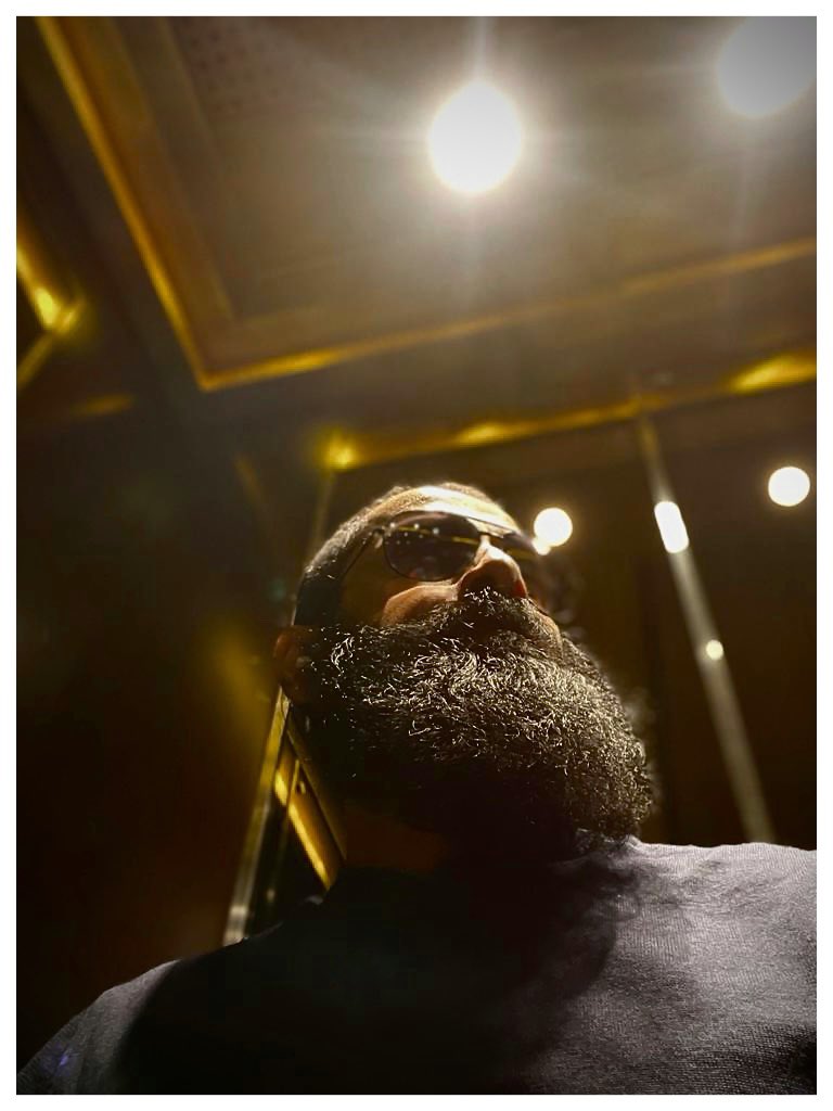 chiyaan's tweet photo. “With great beard comes great responsibility!” 😉 #Thangalaan https://t.co/h9iH5s6EIn