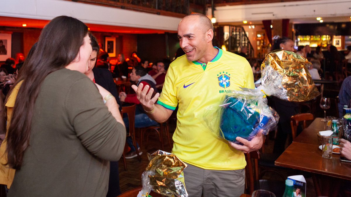 TruvidOVP's tweet photo. What an incredible night for the Truvid team!

Our CEO and CPO headed to São Paulo, Brazil to meet our Publisher partners at our very own, exclusive World cup themed event.

We had the pleasure of hosting our content partner and sports personality @benjaminback ! https://t.co/IThp4zp3Mn
