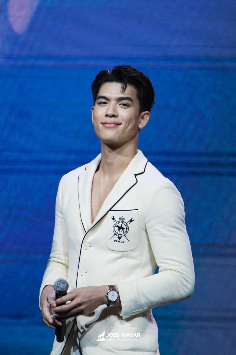 JossWayarofc's tweet photo. วันนี้หล่อมากครับ 😳😳

#LonelinessSociety
#GMMTV2023 #JossWayar https://t.co/Hzxq1rDKP9