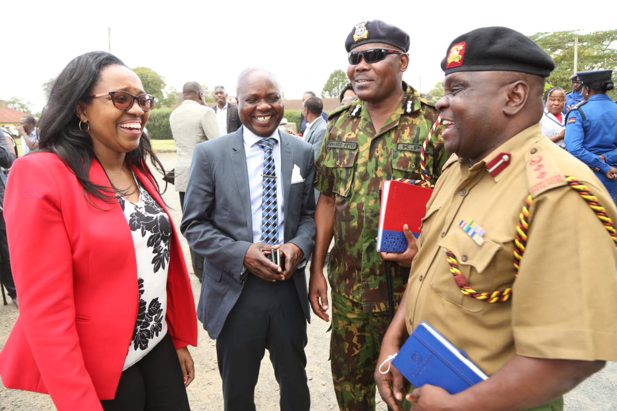 susankihika's tweet photo. Without security, investments are hindered and and development cannot be realised. Today I met the Nakuru County Police Commander Peter Mwanzo and the top County Security Team to discuss matters security to ensure that peace and stability prevails in our County. https://t.co/Tlx0Q8GpRj