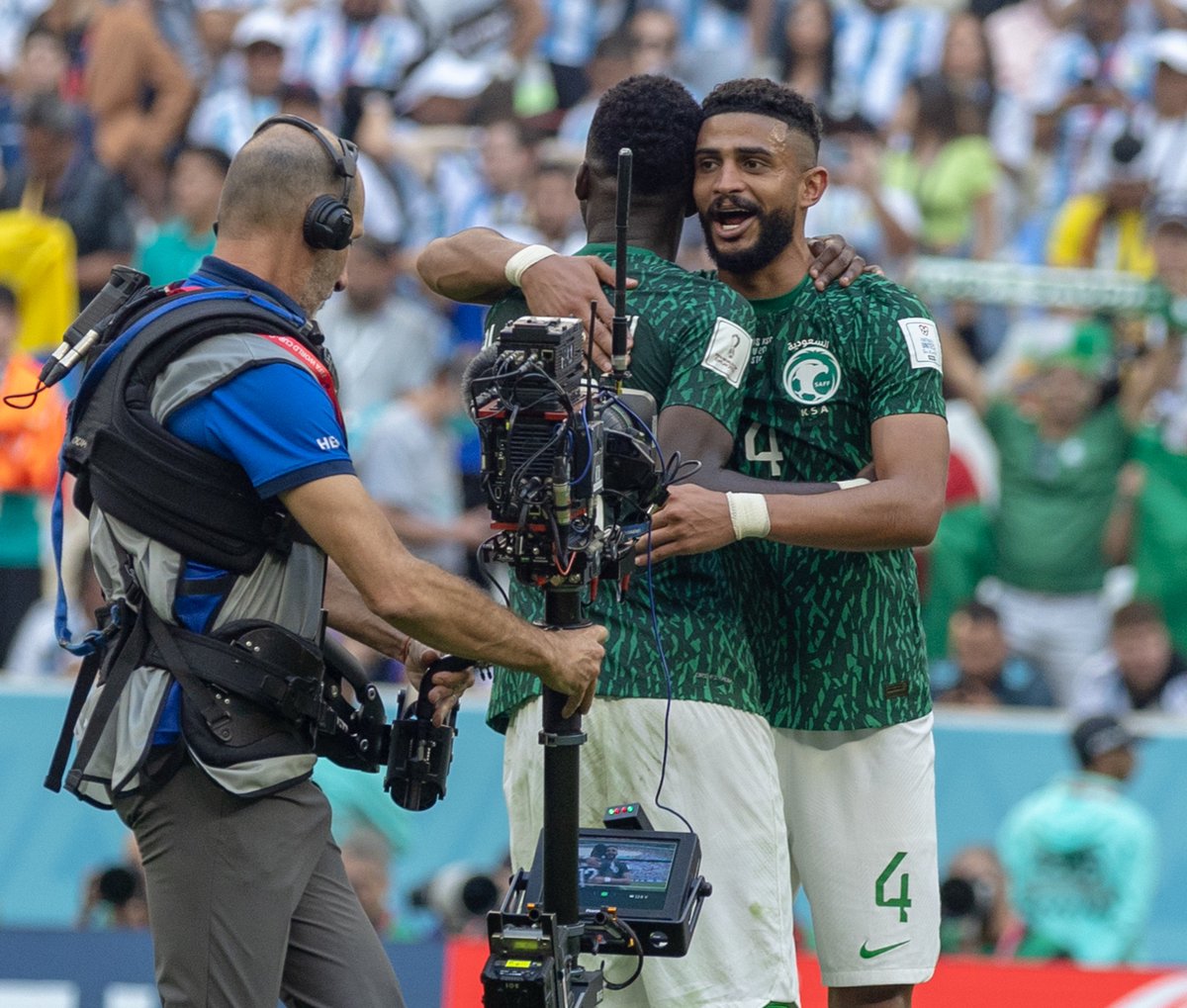 SaudiNT's tweet photo. كذا احتفلوا صقورنا 🦅 
جمهورنا كيف احتفل 🤩!؟ https://t.co/NUgIPZYJQd
