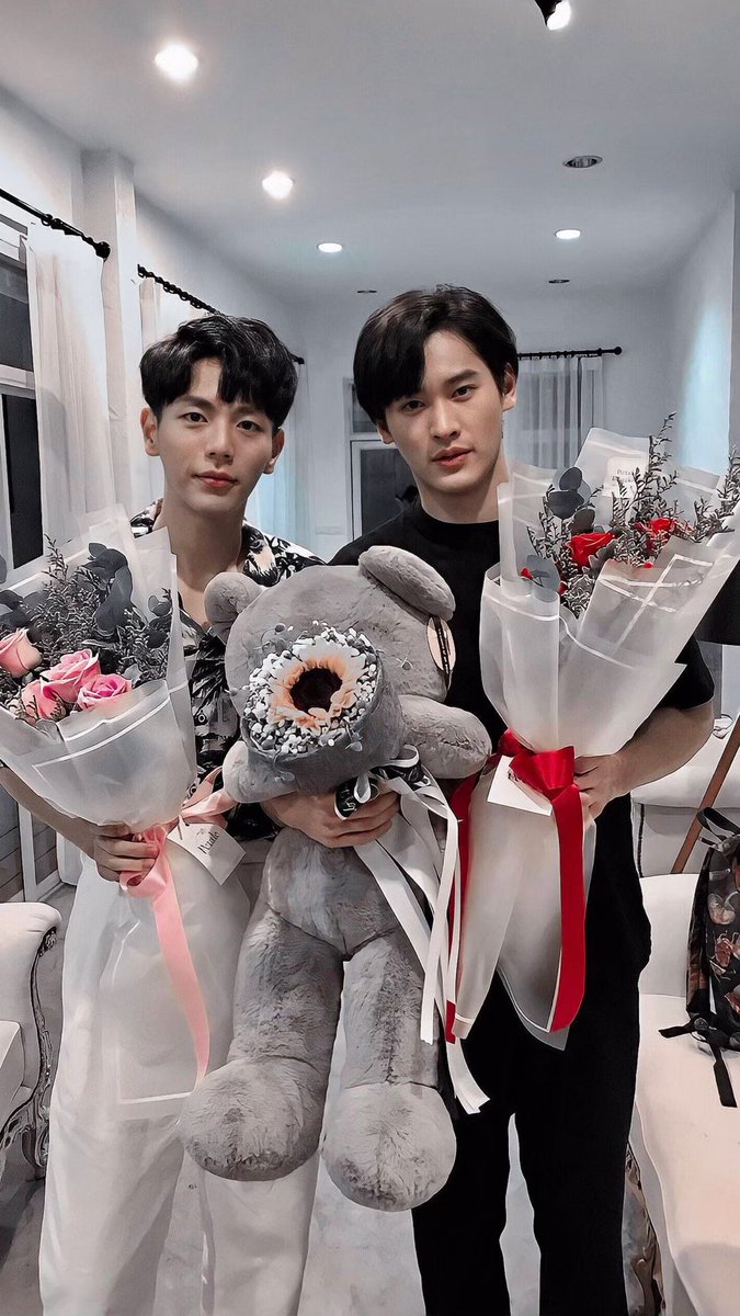 phaphaka2's tweet photo. ยังรอคอยซีรี่ย์คู่ #เก้าอัพ อยู่เสมอ https://t.co/er65Bo4qAO
