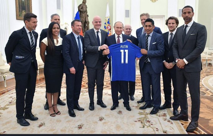 Bob_cart124's tweet image. Make no mistake, Alex Scott is a shameless hypocrite.

Happy to disrespect Arabic culture and religion to pose as wannabe virtue-signalling hero but perfectly happy to cozy up with Russia, a country which shares similar attitudes to Qatar on LGBT.

 @AlexScott #Qatar