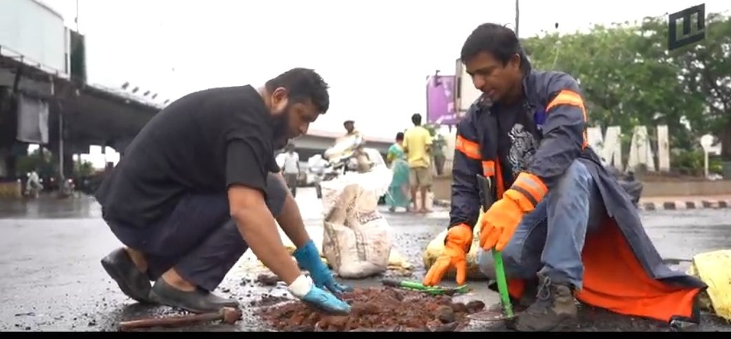 PotholeWarriors's tweet photo. Bandra WEH #Monsoon2019
mission #PotholesFreeMumbai
#CCroads #ZeropotholeDeaths https://t.co/9s7uWkS3kp