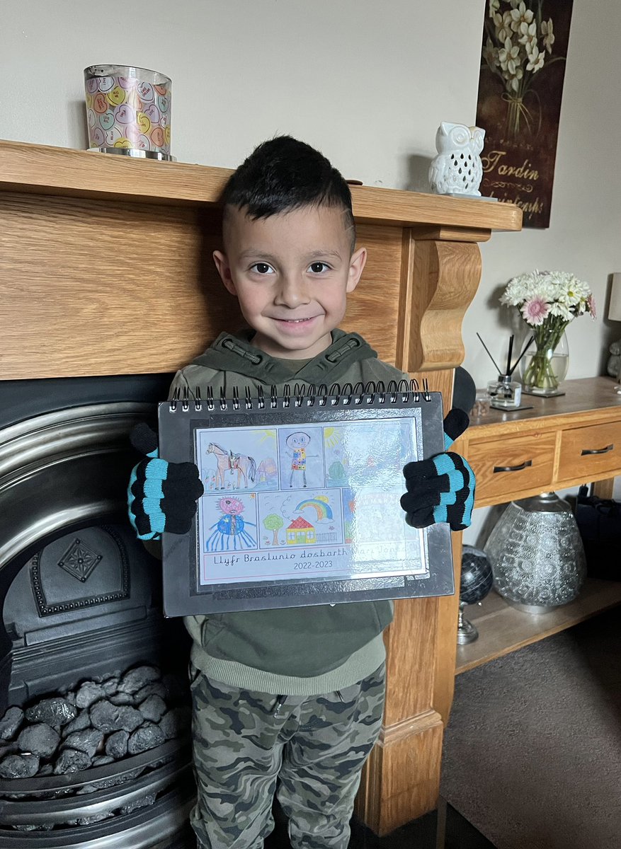 emorges's tweet image. Iestyn was so excited to bring home the class sketch book over the weekend ✏️ and enjoyed adding to it 🥰 Diolch 😊 @YGCwmbran