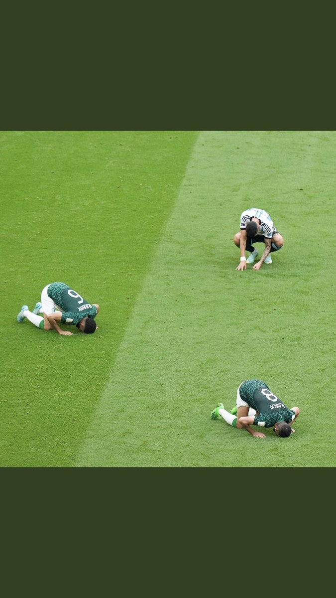 FA_4704's tweet photo. #المنتخب_السعودي

صورة تاريخية..
صورة الفوز التاريخي..
صورة عظيمة جداً جداً..

اللهم لك الحمد 🙏🇸🇦 https://t.co/hicSjl0xOn