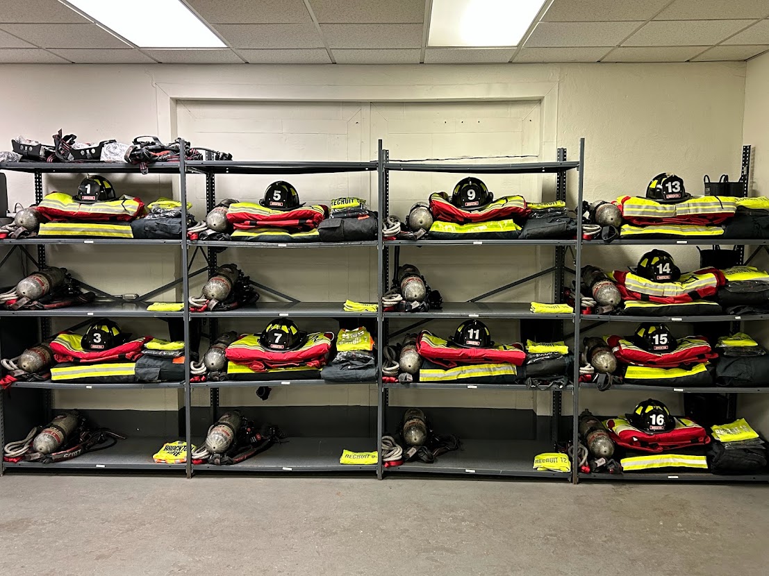 Day 1 is in the books for the 2022-1 Drill School. The 10 new Brockton recruits were joined by 2 recruits from <a href="/Stoughtonfire/">Stoughton Fire Dept</a>  2 recruits from <a href="/HanoverFire/">Hanover Fire Department</a> 1 recruit from <a href="/EastonFire/">EastonMAFire</a> and 1 recruit from <a href="/North/">North</a> Attleboro Fire.