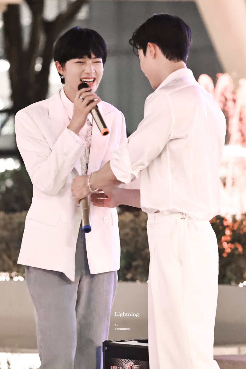 lightningznn's tweet photo. 🫠@CwrNew @zee_pruk 

#ZeeNuNew 
#ZeePruk
#NuNew 
#ซนซน 
#MegabangnaxZeeNunew https://t.co/iQWWfBDLje