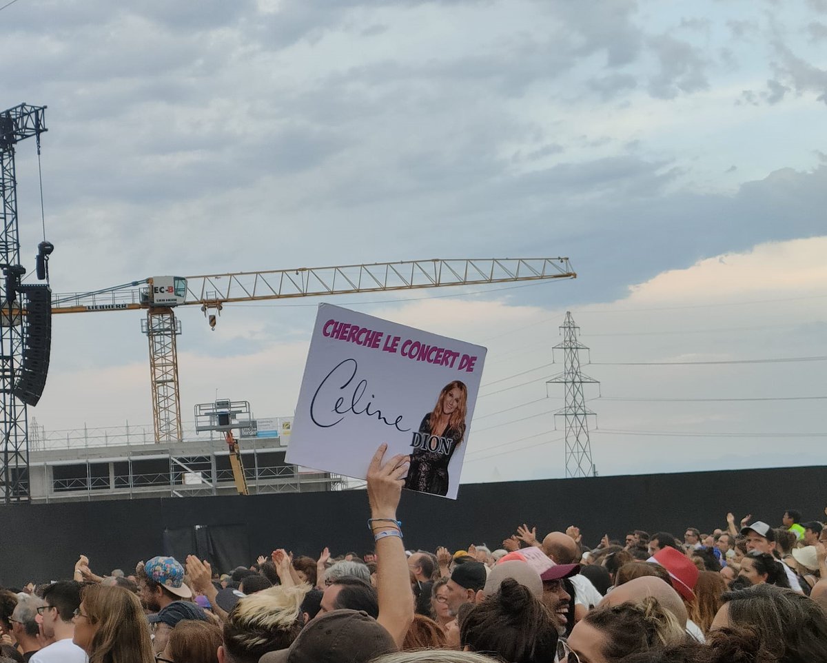 Rob1Jaques's tweet image. L'occasion de ressortir cette magnifique œuvre d'art repérée l'an dernier sur la plaine de l'Asse