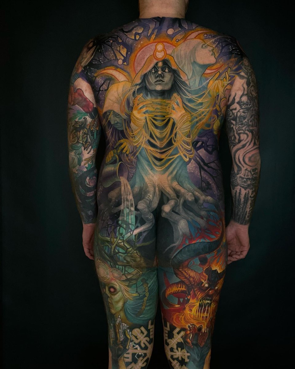 sacredhearttat's tweet photo. May the Norse be with you.
Three Norns, Yggdrasil, Surtr and Hela back piece by @getmooretattoos
#sacredheartvancity #vancouvertattoo #vancityoriginals #stevemooretattoos #norsemythology #threenorns #yggdrasil #sutr #hel #Sacredhearttattoo #Sacredheartvancouver #Vancouver #Tattoo https://t.co/ZWnDkj9xEd