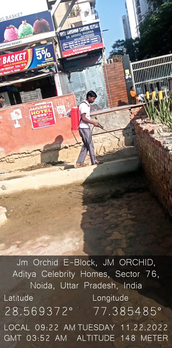 noida_authority's tweet photo. @mayank260287 @CeoNoida @myogioffice @CMOfficeUP आपकी शिकायत के निराकरण हेतु निरंतर कार्यवाही की जा रही है। https://t.co/zMZOQAvbQy