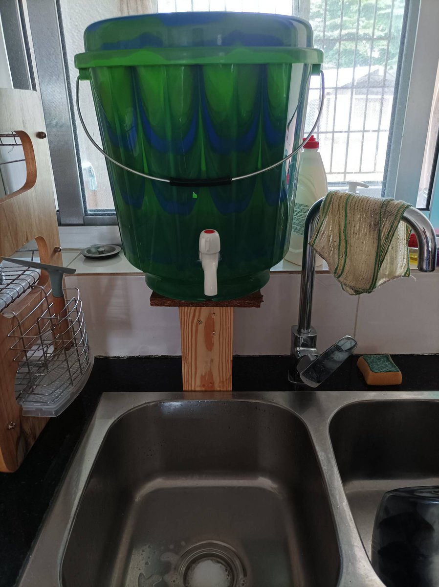 davebeckymaf's tweet photo. Having an engineer in the house definitely has its advantages. We've had serious water issues in the last few days, and have been told it could take a few more days to fix it to get a reliable flow again. In the meantime... Bucket sink!
Becky https://t.co/fEUECF9tvF