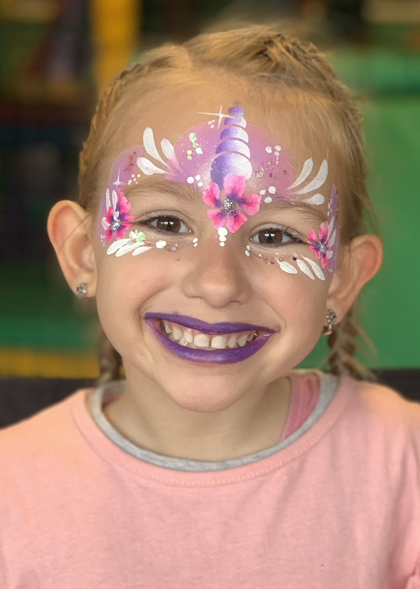 claresfacepaint's tweet photo. Cheeeeeeeeeeese 😁 

Some gorgeous smiles to brighten your day 🤗 https://t.co/cKD8Kedb4n
