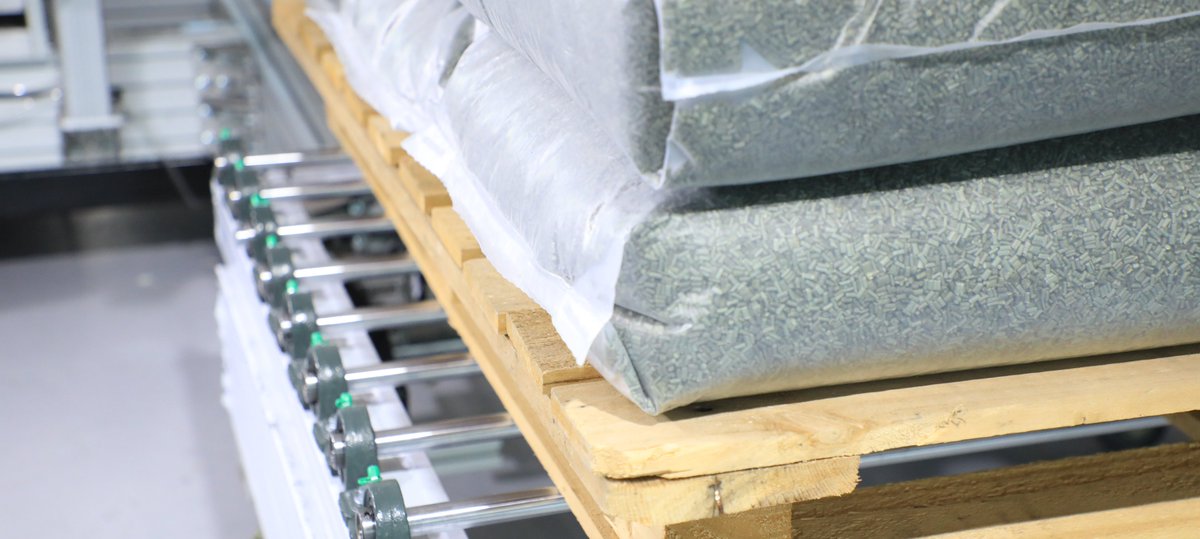 Torba kutu şeklinde olabilir mi?
-Mühendislik harikası sistemlerimiz sayesinde hiç kuşkusuz olur.
#otomasyon #yerli #üretim #makina