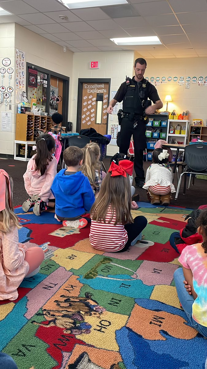LovesExplorers's tweet image. We love having Officer Roberts on campus and today he came in to share what all he does at our school! #ctejoy #ctelearning @CatawbaTrail