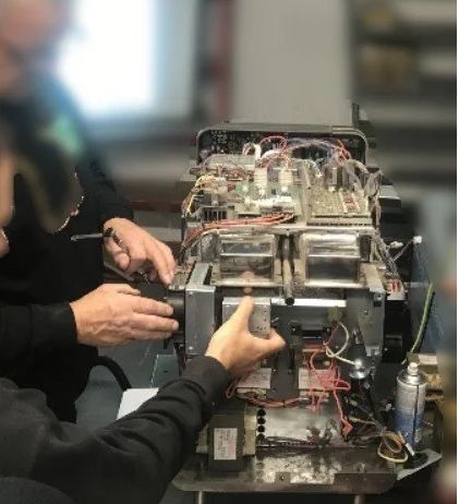 AGGORAGroup's tweet photo. AGGORA are dedicated to #CPD. We recently sent our #Engineers on a Microwave Oven course. This is just some of the additional training you attend whilst working with us. If you want to join us, apply for our roles in London &amp; Edinburgh via vacancies@aggora.com
#hiring #training https://t.co/cIVfjg42cQ