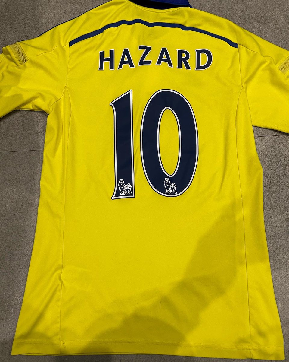 BinsNi's tweet photo. Chelsea FC 2014-15 adidas away shirt. Hazard 10 nameset

Size small

£30

Free UK delivery 📦 https://t.co/VmrM85AeH9