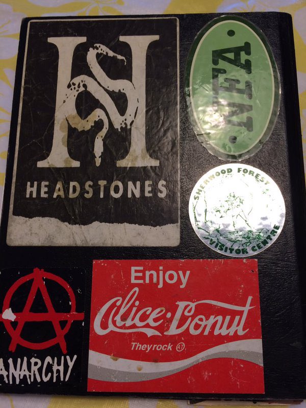 PunkRockMamai's tweet photo. It’s @theheadstones concert tonight in #tbay. Remembering my photo op with @realhughdillon and some #vintage merch circa 1992-ish. #FlightRisk #EverythingorNothingatAll https://t.co/MVAti0WZTU