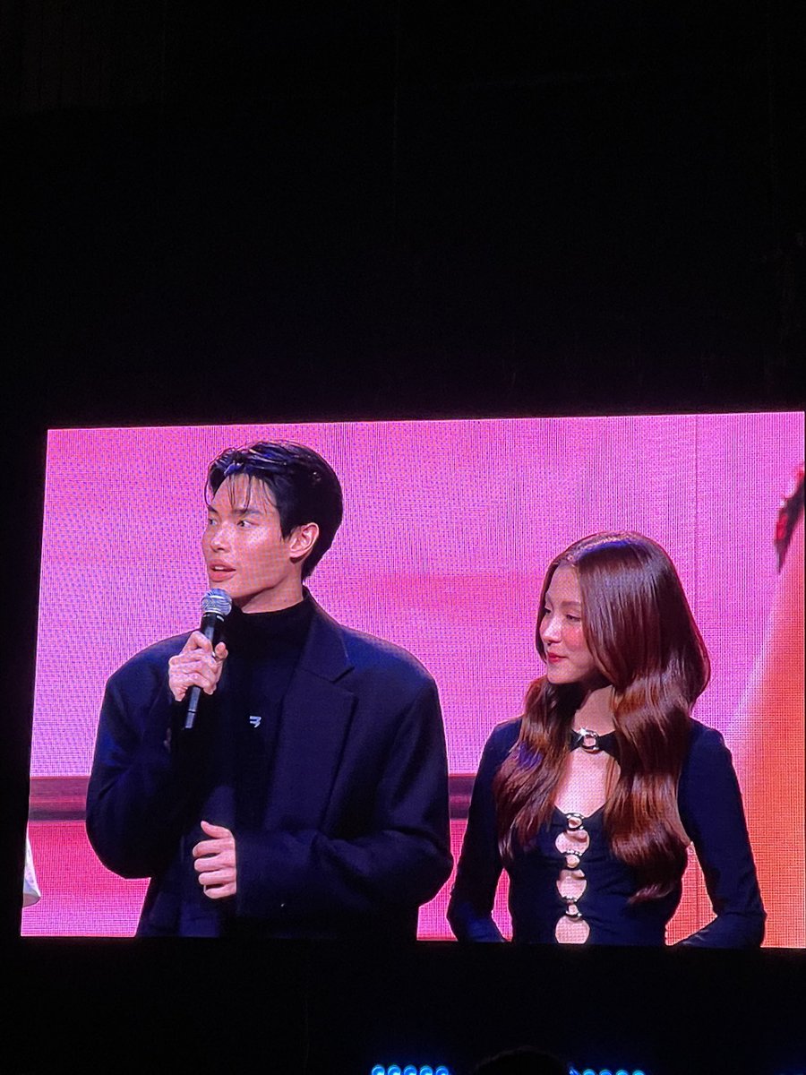 mintmag_th's tweet photo. ความเคมี! ‘วิน-ใบเฟิร์น’ โคจรมาเจอกันเป็นครั้งแรกใน “BEAUTY NEWBIE หัวใจไม่มีปลอม” ดัดแปลงจากเว็บตูนชื่อดัง My ID is Gangnam Beauty 💚

🎬 https://t.co/er55Jn0RsJ

#GMMTV2023
#MintReports https://t.co/Tm7q7L4xqo
