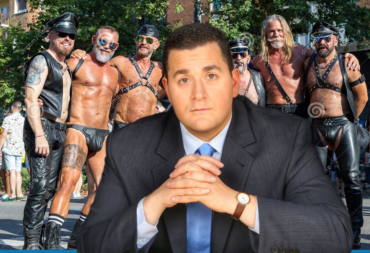 NickAdamsOffic1's tweet photo. @NickAdamsinUSA To all you losers out there with nothing better to do than photoshop 🤣🤣🤣, this is how an ALPHA looks!!! 

Picture taken in 2016, when another ALPHA won the Presidency! 

Yes, I’m good-looking… can’t help it 😉 https://t.co/8dOIBCy8zi