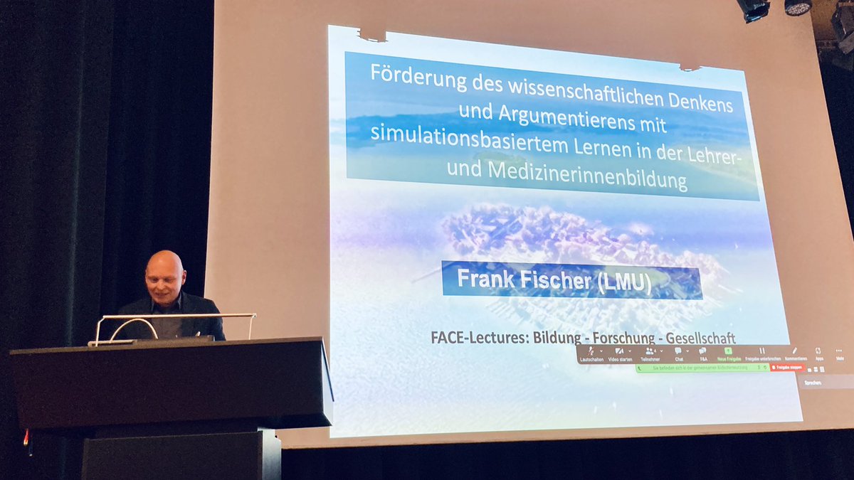 Reinhold_Edu's tweet image. First „FACE Lecture“ at PH Freiburg with Frank Fischer from @LMU_Muenchen on the topic of #ScientificReasoning and #SimulationBased Learning.