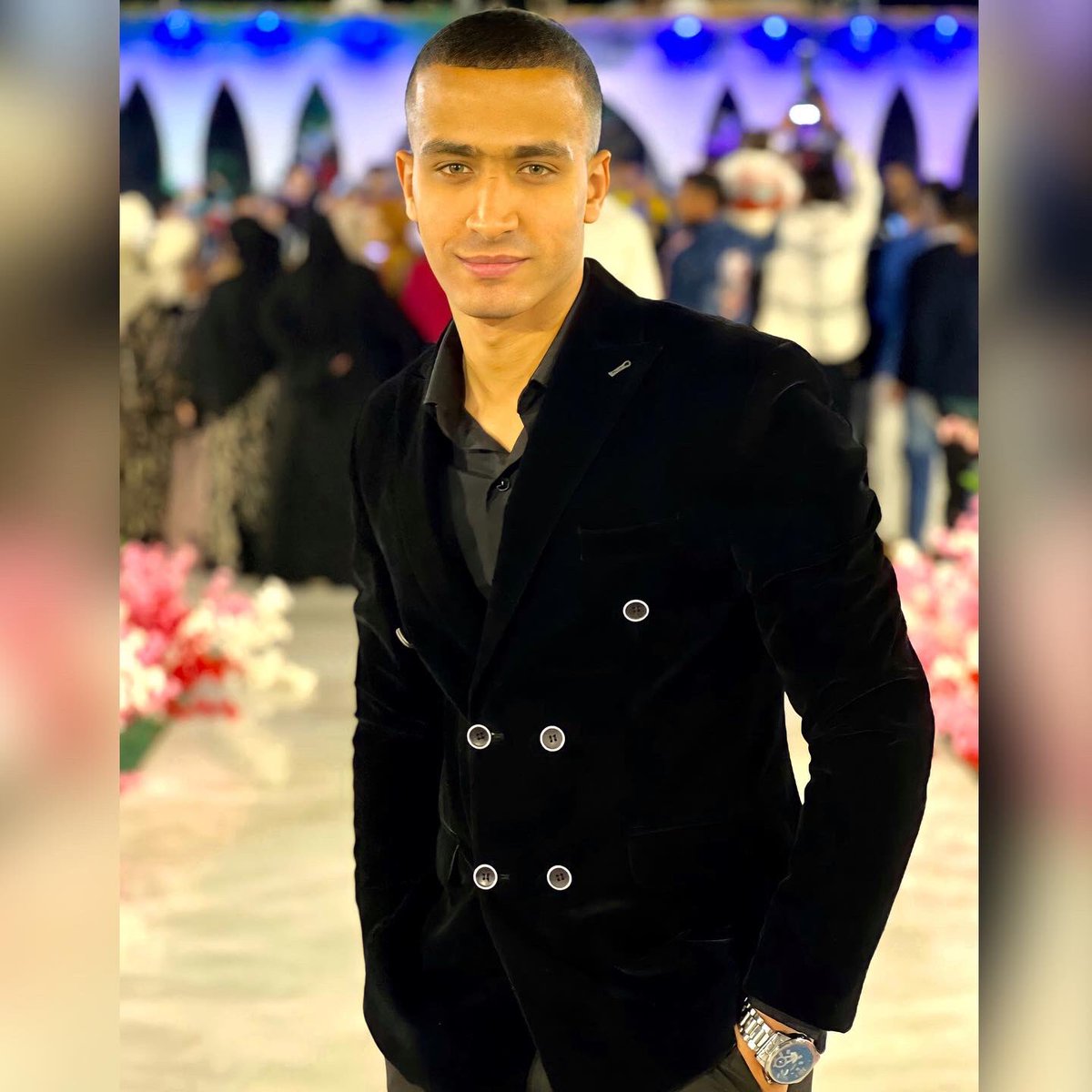 Hassanien1907's tweet photo. 🖤🖤 https://t.co/QTqlFVy7bi
