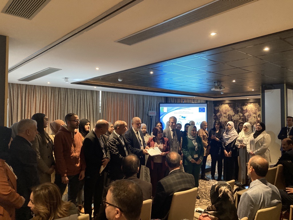 Thread #Algeria | This week, MedWaves' team is in Algeria for a Restitution workshop on university training in #greenentrepreneurship and #circular economy, as part of the EU-funded <a href="/WesMed19/">WES-BCA project</a> project.