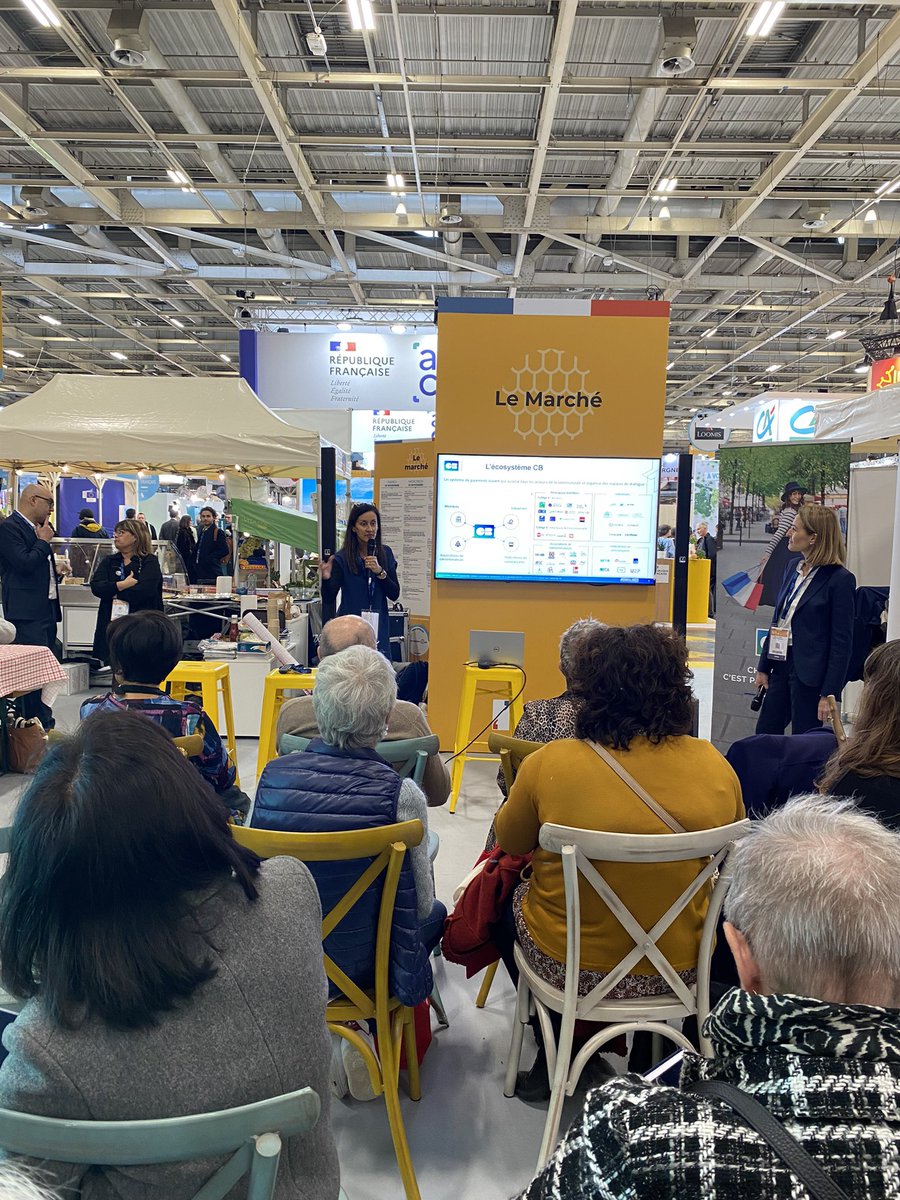 salondesmaires's tweet photo. L’intérêt d’utiliser @CartesCB pour une #collterr : explications en ce moment sur le Vis-Ta-Ville Le Marché, où CB est notre partenaire bienfaiteur. https://t.co/4Njm9qN86b