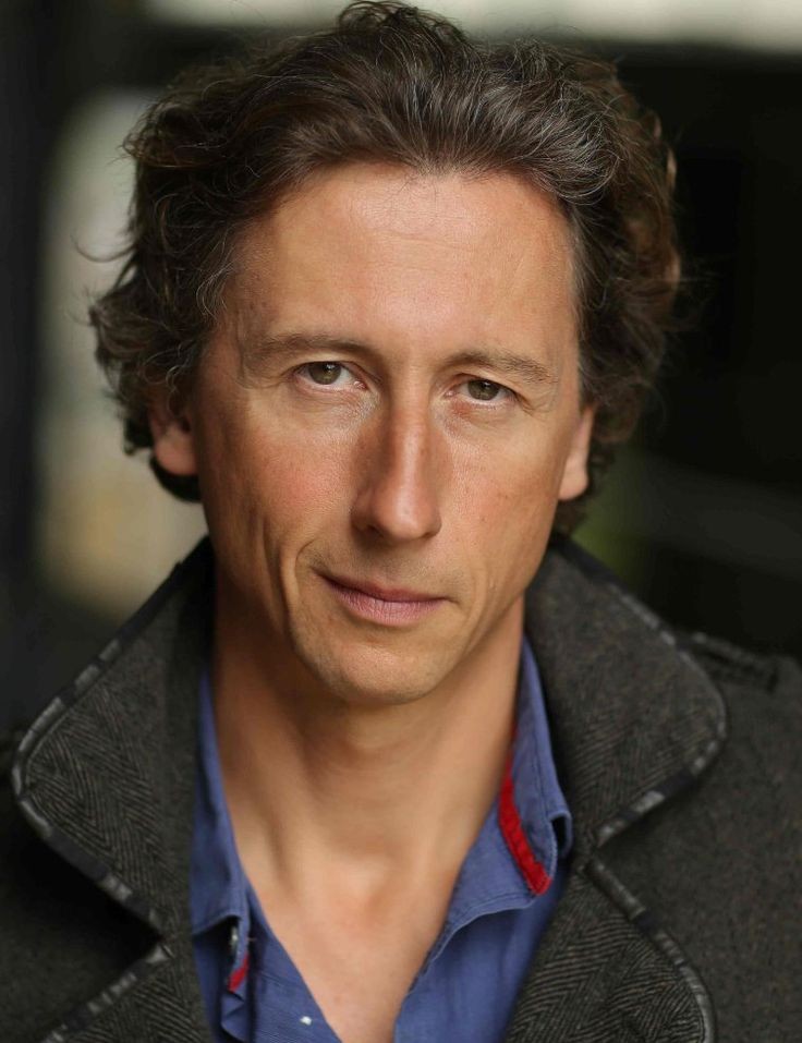 Happy birthday to Nicholas Rowe! He was in Doctor Who: Dreamland! 