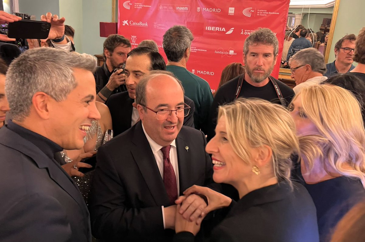 La Academia de las Artes Escénicas de España hace entrega de sus galardones 2022, con su labor realizan un papel esencial en la difusión y puesta en valor de las profesiones que mueven la cultura de nuestro país. Grandes proyectos para Cantabria de nuevo en 2023. 🔜