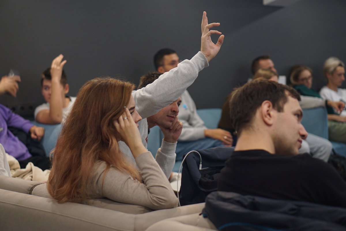 css_moscow's tweet photo. Всем привет! А вот и фотографии с нашей прошлой встречи, в MTS AI: 
https://t.co/6KvHFNQfz7 📸

А еще новость. Мы готовим нашу следующую встречу, которая планируется в декабре! 🥳

Хотите выступить, присылайте свои заявки — https://t.co/5zbWLx4C8Q . https://t.co/DqnHllZg0c