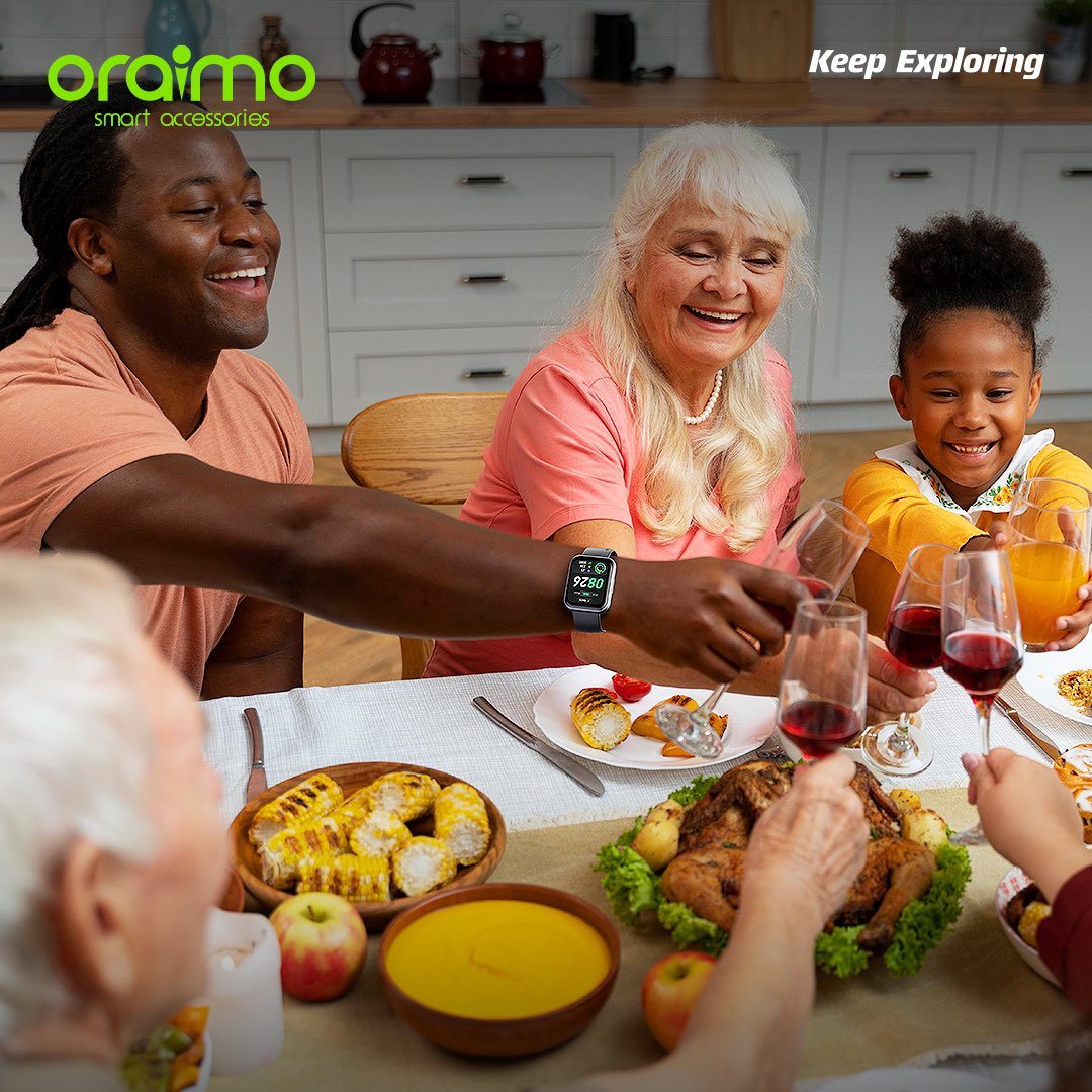 oraimocmr's tweet photo. Vous souhaitez peut-être passer cette occasion spéciale avec vos amis et votre famille sans passer trop de temps sur votre téléphone. Remplacez la consultation permanente de votre téléphone par un simple coup d'œil à votre poignet pendant la Thanksgiving.
#oraimoWatch2Pro https://t.co/icMsLEzWTU