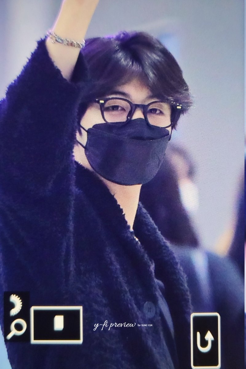 csy950731's tweet photo. 221122 출국

잘다녀와❤️

#GoldenChild                             
#골든차일드                                       
#ワイ #Y #와이 #성윤 https://t.co/XrTXln55MK