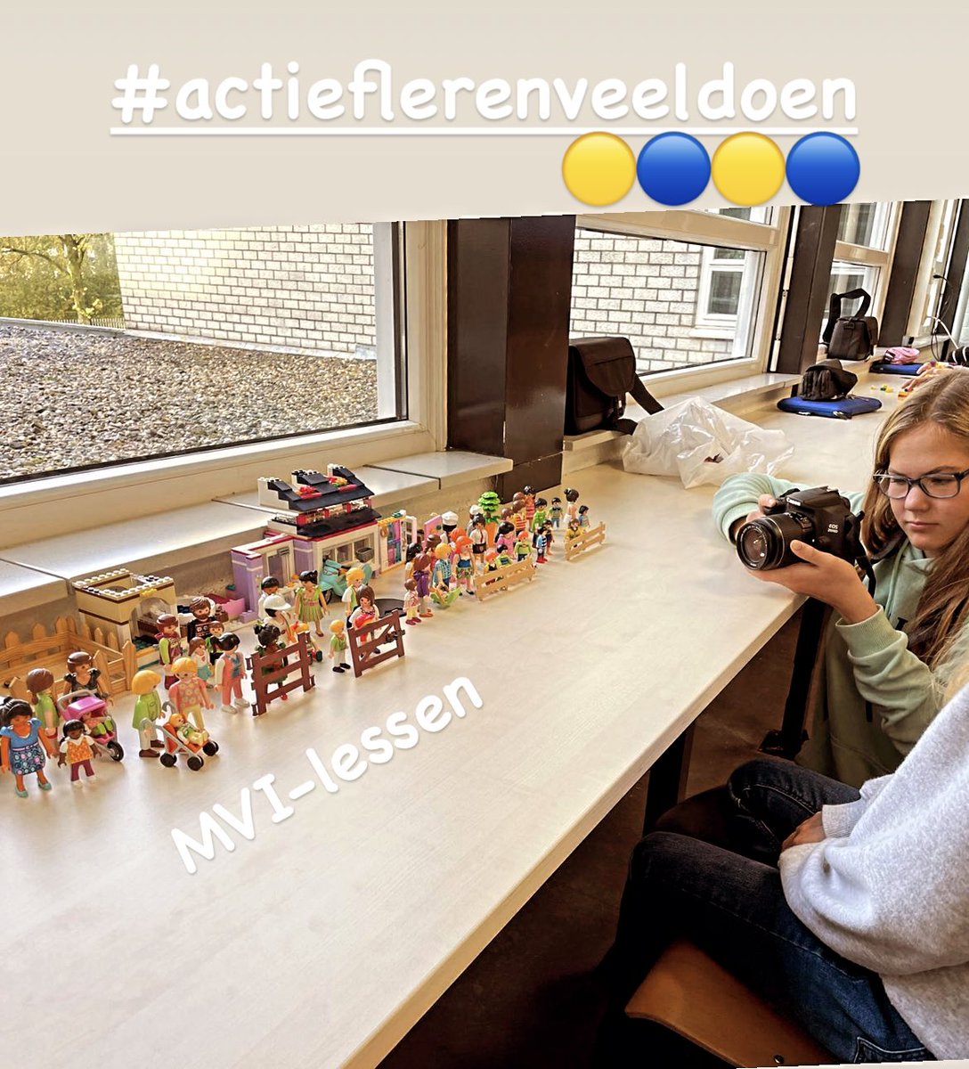 Grote creativiteit bij de MVI-lessen! Door actief te leren en veel te doen, leren wij wat een stop-motion video is. #actieflerenveeldoen🟡🔵🟡🔵